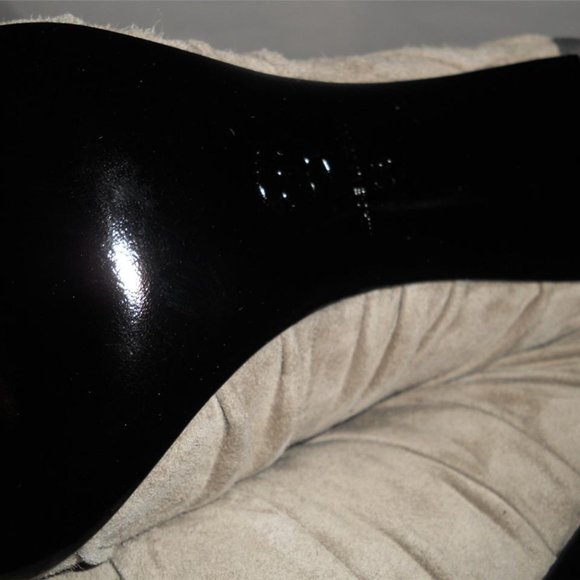 CHANEL 12A Two Tone Suede Ruched Camellia Flower Ankle Booties Boots Grey $1550 - Picture 11 of 11